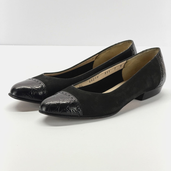Salvatore Ferragamo Shoes - Salvatore Ferragamo Black Leather Suede Ballet Flats Women Sz 7B Slip On Classic